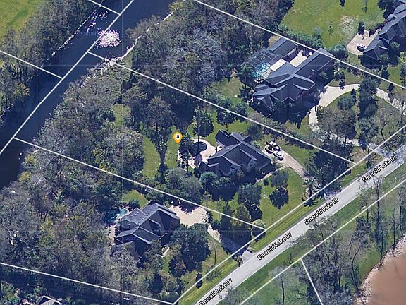 5th image of 3819 Emerald Lake Dr