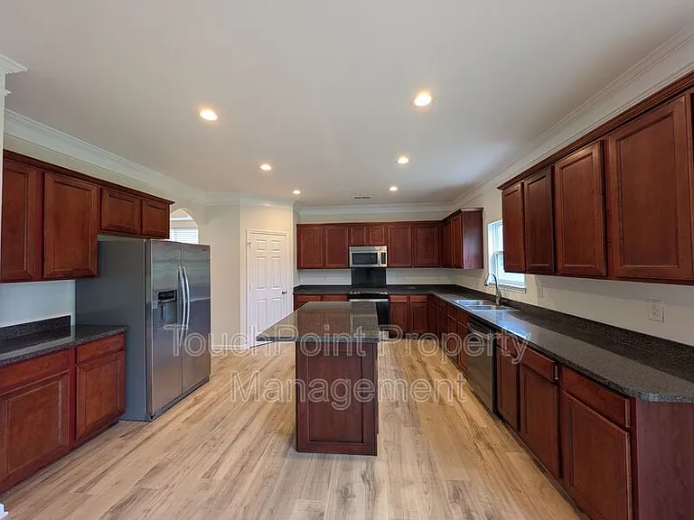 2009 City Lights Dr — Photo 3