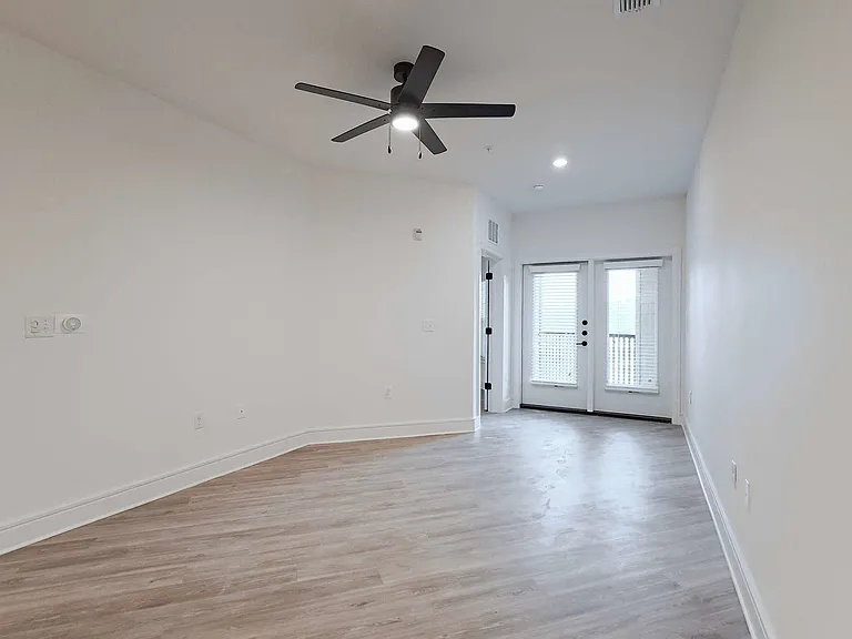 Tropia Luxury Apartments — Photo 57