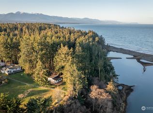 722 W Anderson Rd, Sequim, WA 98382