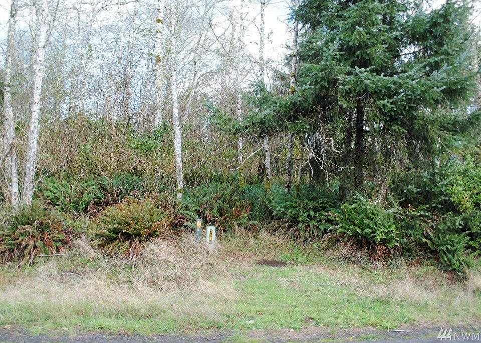 1st image of 635 Duck Lake Dr SE