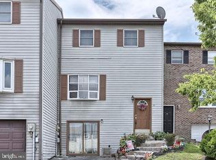 23 Bill Dugan Dr, Etters, PA 17319