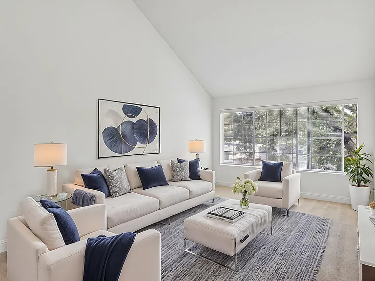 16-print-Creekside Dr-S0207-015 virtually staged