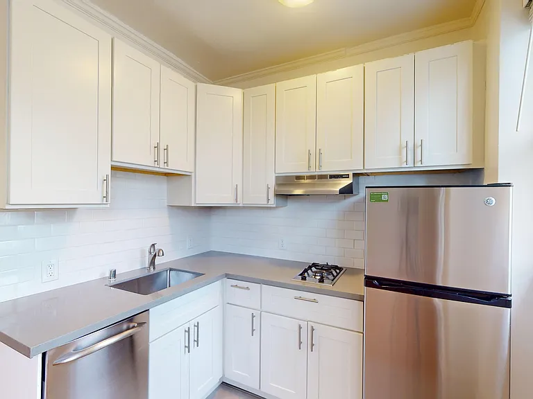 685 Geary Street — Photo 14