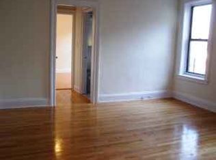 2547 35th St #2B, Astoria, NY 11103