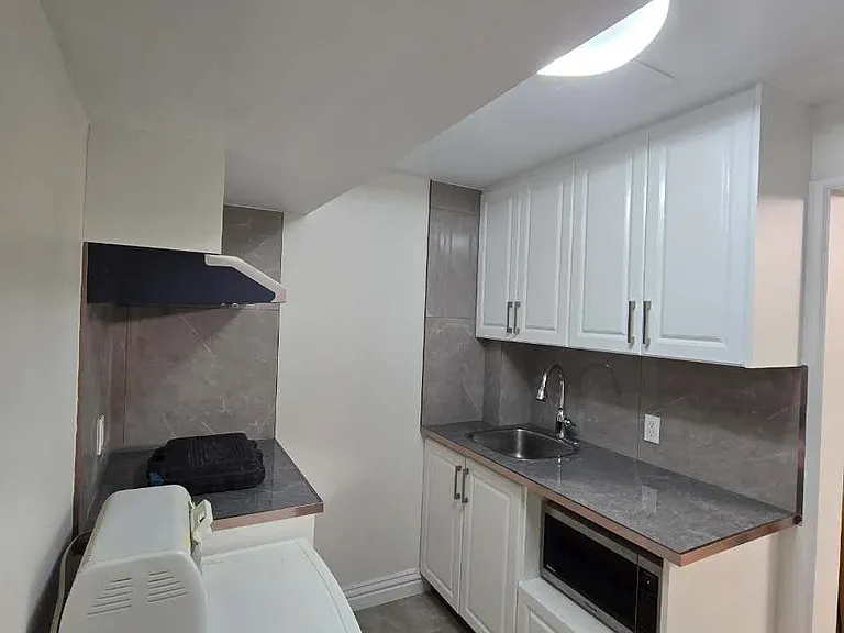 38 Collingsbrook Blvd #3 — Photo 4