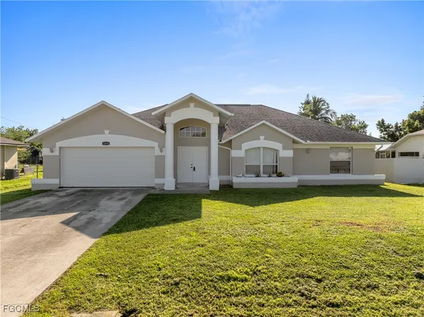1233 SE 23rd Ave, Cape Coral, FL 33990