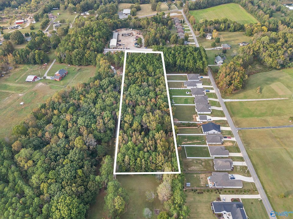 2nd image of Newby Chapel Rd