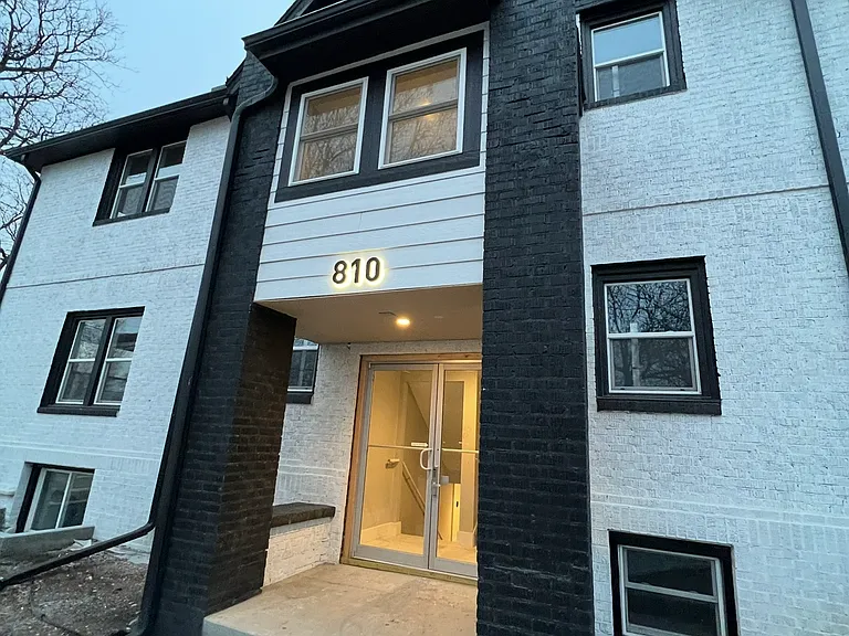 810 S 12th St #8 — Photo 14