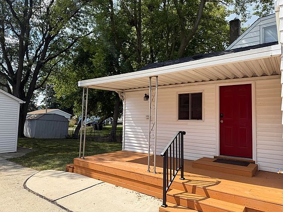 3rd image of 1507 Indiana Ave