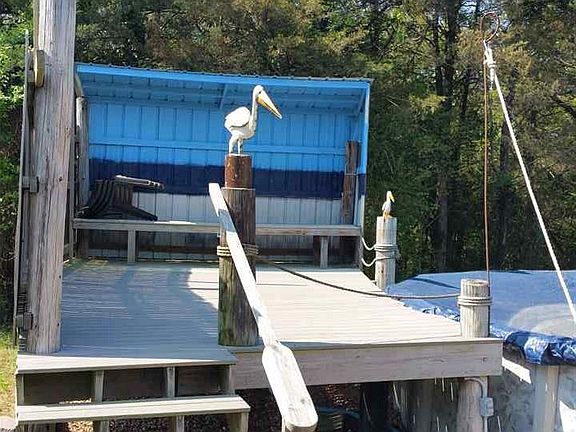 4th image of 179 Eglentine Ln