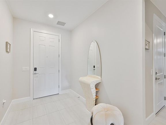 4th image of 16320 Hidden Oak Loop