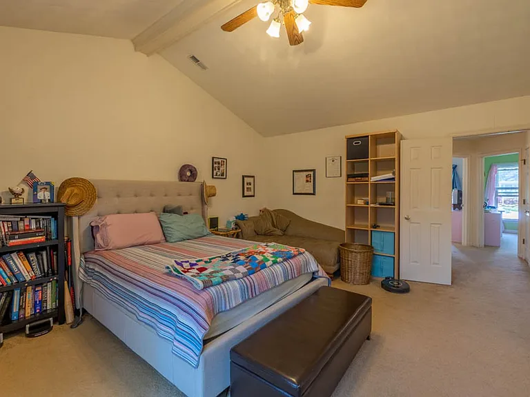 917 Fox Ridge Trl — Photo 17