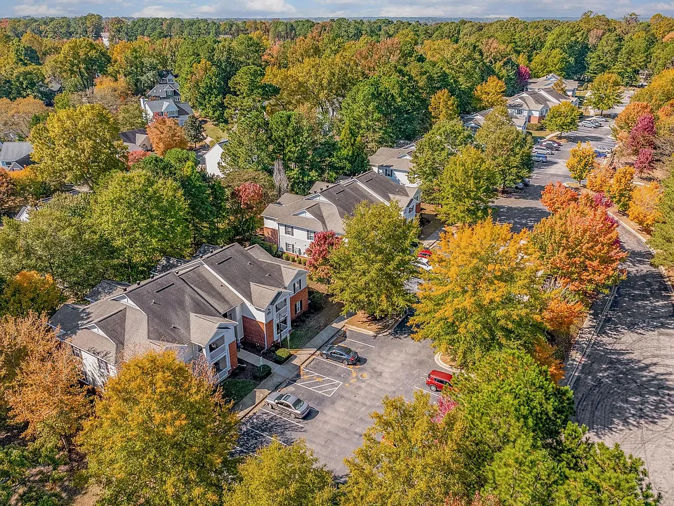 Perry Hill Apartments