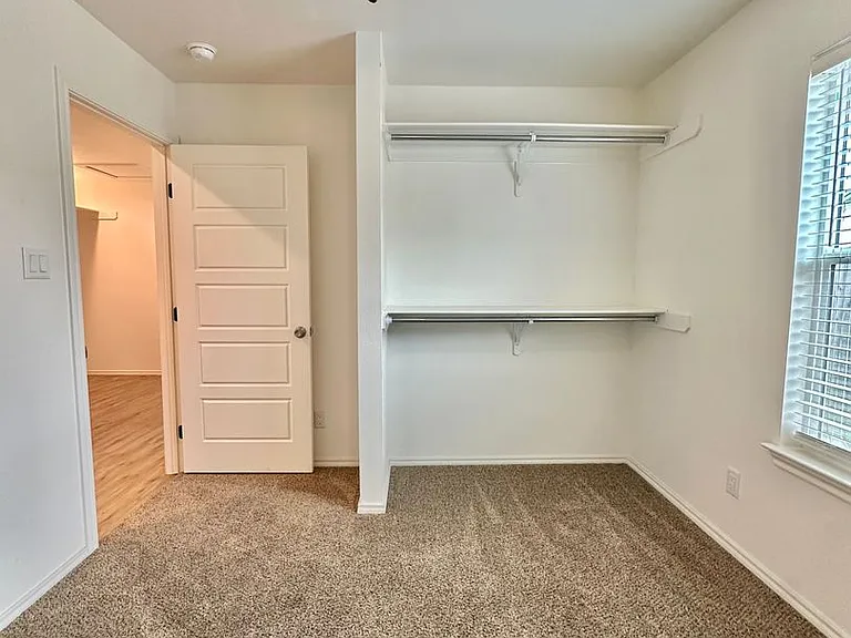 1640D Beacon St — Photo 11