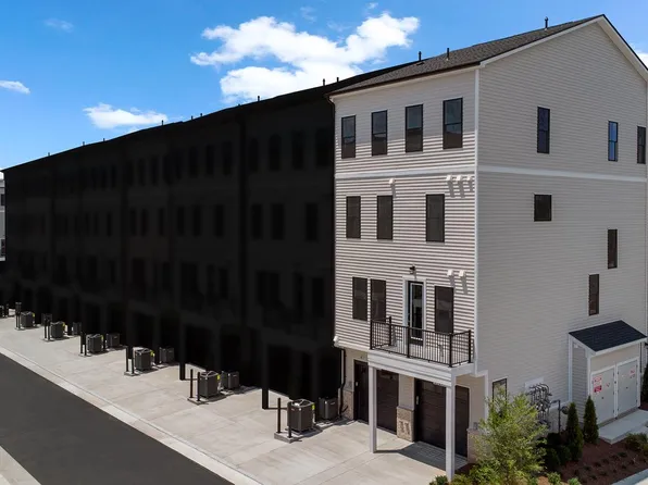 43497 Farringdon Sq, Ashburn, VA 20148