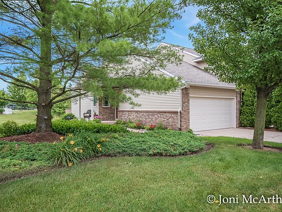 2nd image of 7480 Crooked Creek Dr SW