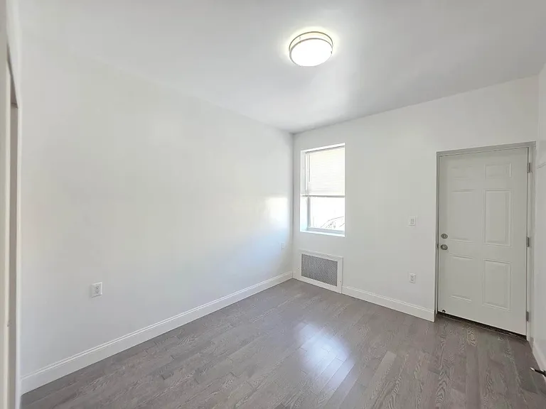 511 79th St #2R — Photo 6