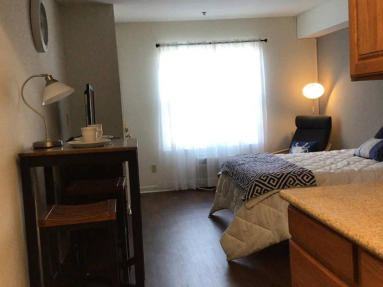 Hickory Hills East — Photo 26