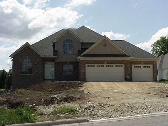 2nd image of 6615 Rolling Hedge Ln