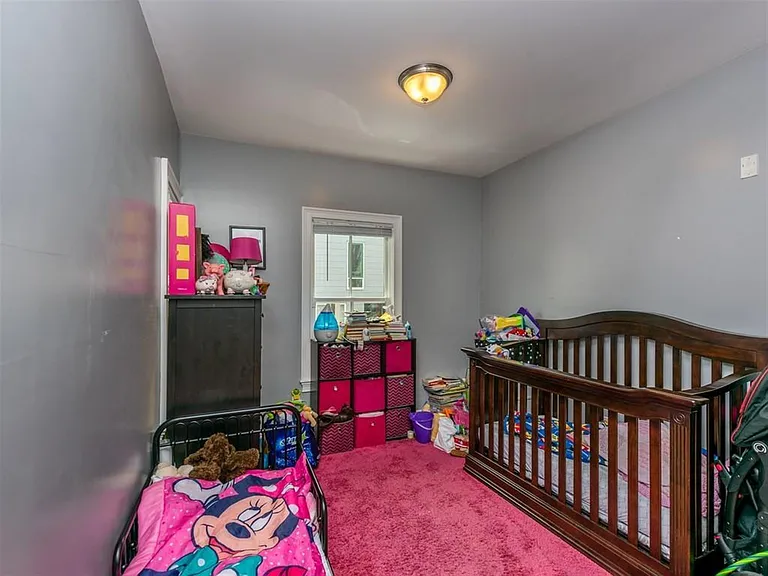 11 Sheridan St #2 — Photo 6