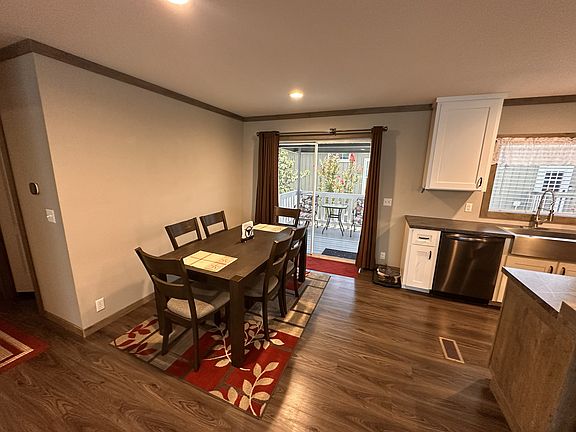 4th image of 141 Flagstone Loop #356