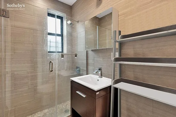 Rented by Sotheby's International Realty | media 10