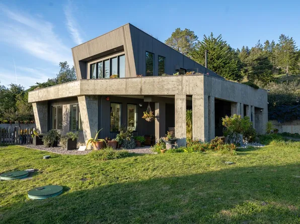 39074 Hedgegate Road, The Sea Ranch, CA 95497