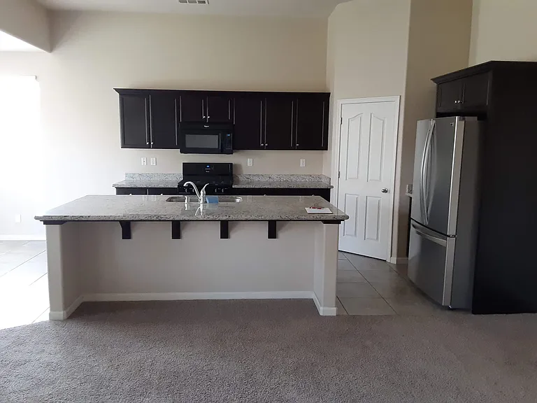 2833 W Cecil Ave — Photo 3