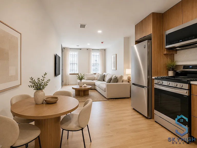 594 Van Buren St #1E — Photo 1