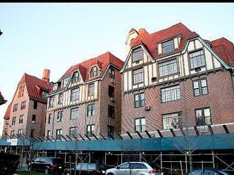 1st image of 4 Dartmouth St APT 58