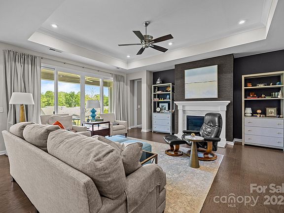 5th image of 8018 Green Heron Ct