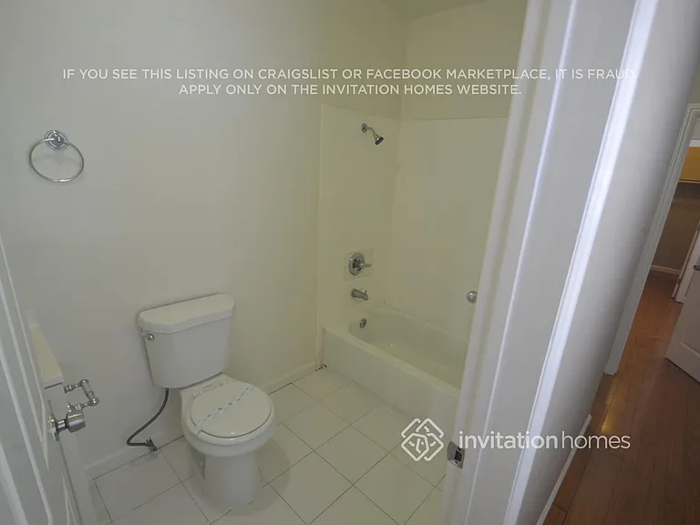 1017 W 73rd St — Photo 11