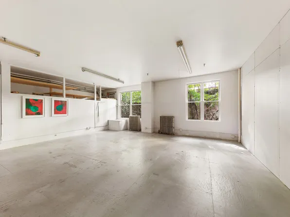 41 Bleecker Street 1 image 3 of 8