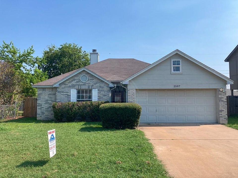 1st image of 2507 Bluebonnet Dr