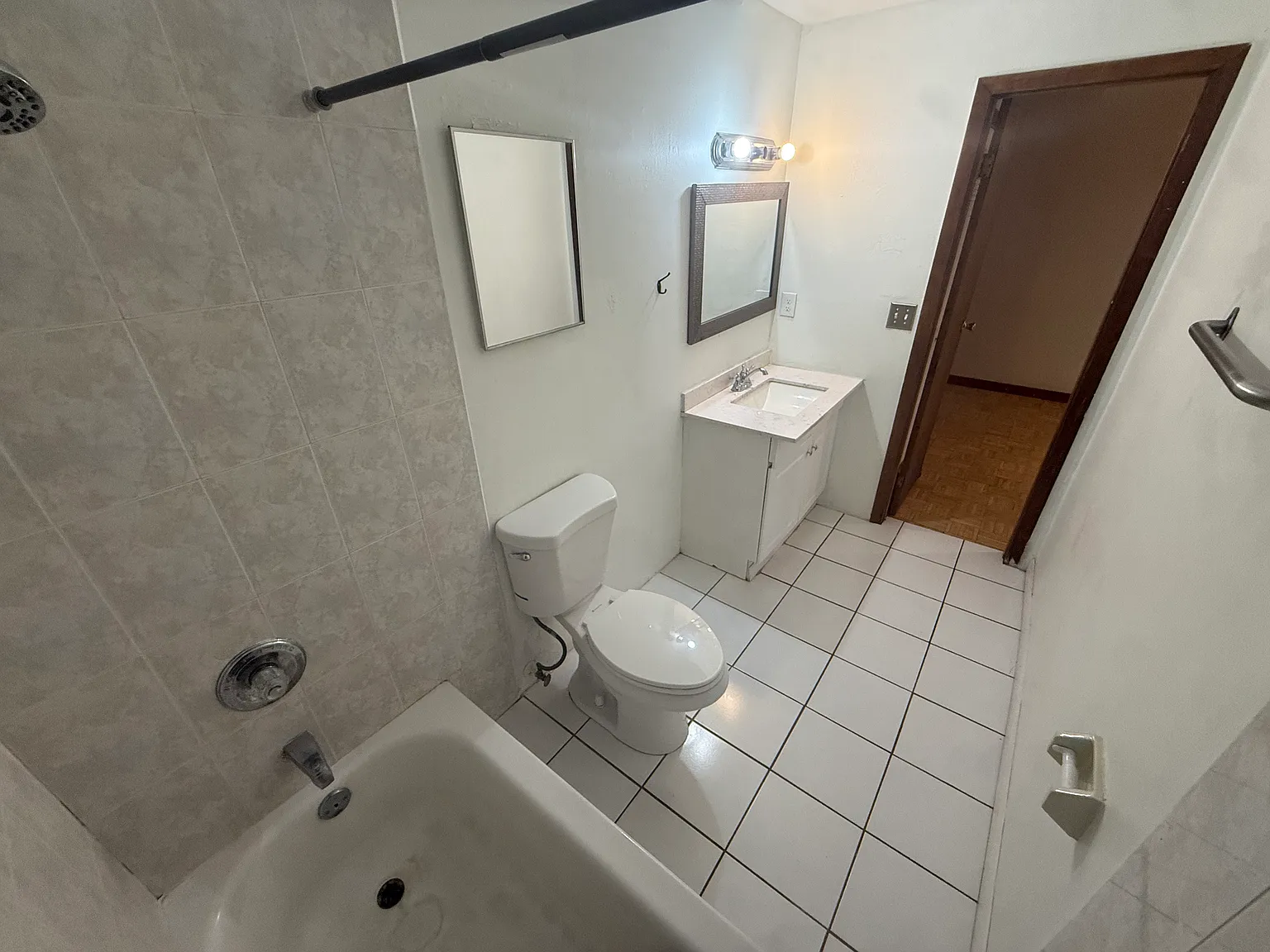 2 bed, 720 sqft, $1,750 — Photo 2