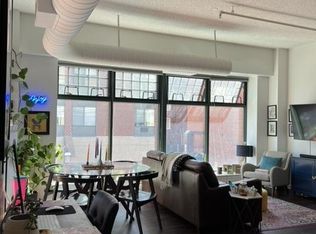 33 Middle St #10, Lowell, MA 01852