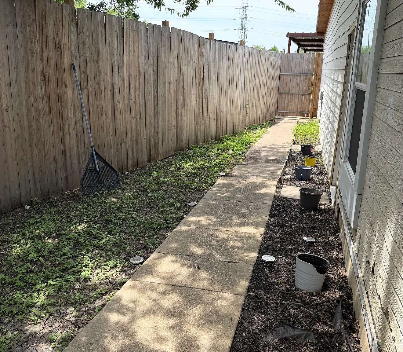 2 bed, 711 sqft, $1,300 — Photo 2