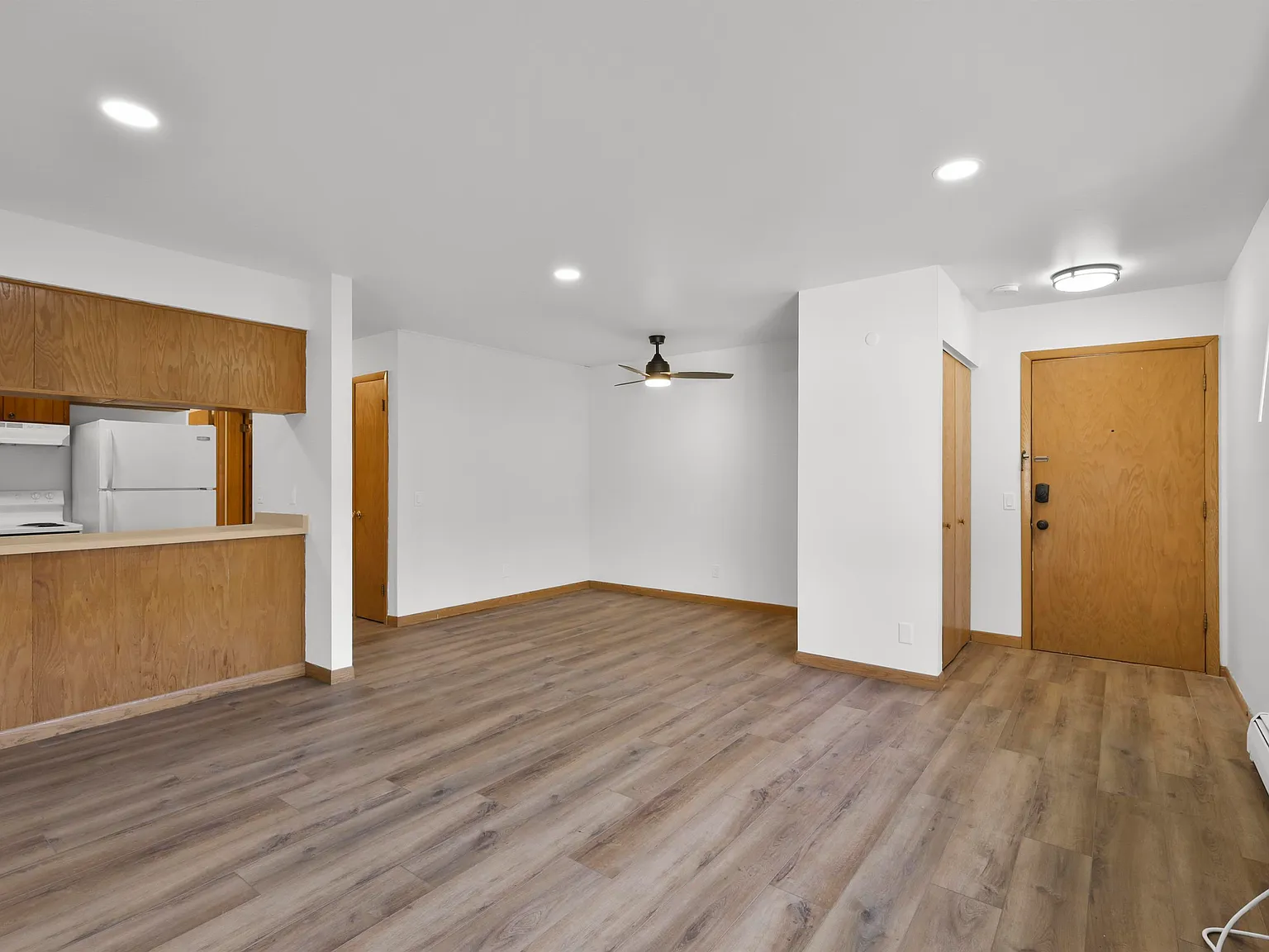 6210 Mineral Point Rd, Madison, WI 53705 — Photo 2