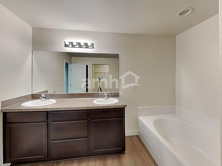 1719 Blacktail Ln — Photo 12