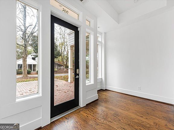 3rd image of 1144 Canton St Suite 205