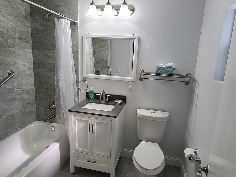 722 S Lake Formosa Dr — Photo 21