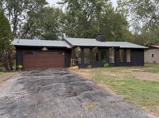 1323 E Price St, Springfield, MO 65804