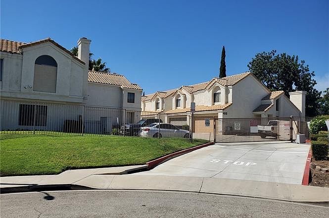 1st image of 480 Anderwood Ct APT 6