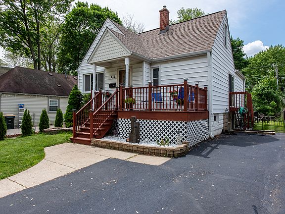2nd image of 424 Clifton Dr