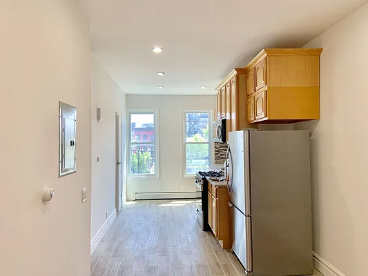 Rented by Stewart Harrison LLC | media 16