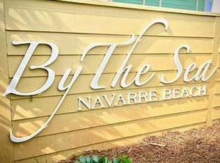 2A Seaside Cir, Navarre, FL 32566