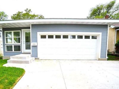 1310 Pacific St, Saint Paul, MN, 55106