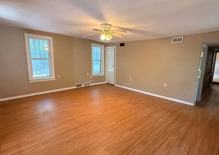 629 Portage Lakes Dr — Photo 16