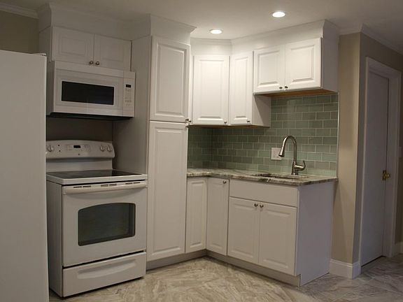 3rd image of 43 N Bow St #1